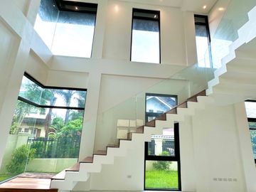 Brand New House and Lot 2 Storey For Sale Portofino Heights Las Piñas