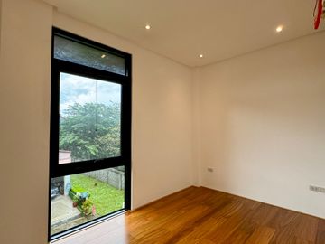 Brand New House and Lot 2 Storey For Sale Portofino Heights Las Piñas