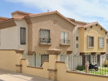 Casa en Venta en Condominio Biella 360, Puerta del Sol Querétaro Adjudicada JP2