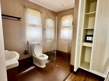South Drive Baguio City house and lot for long term lease