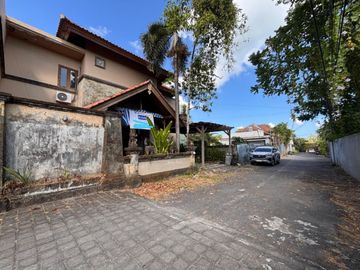 DIJUAL TANAH & BANGUNAN DI BATU BELIG, KUTA UTARA – BADUNG