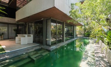 463sqm Modern Tropical 4 BR House For Sale in Valle Verde, Pasig
