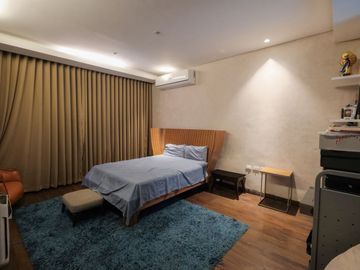 463sqm Modern Tropical 4 BR House For Sale in Valle Verde, Pasig