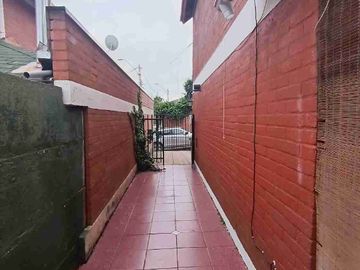 VENTA DE CASA EN CONDOMINIO, Faldeos de la Viña