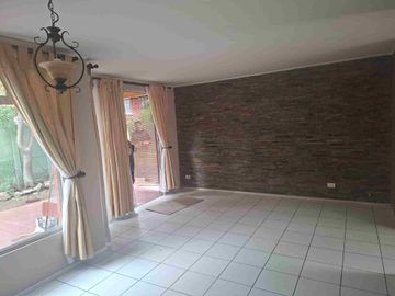 VENTA DE CASA EN CONDOMINIO, Faldeos de la Viña