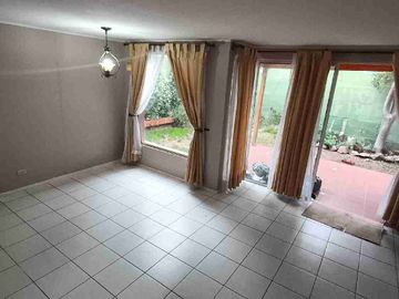 VENTA DE CASA EN CONDOMINIO, Faldeos de la Viña