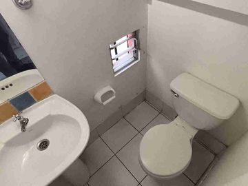 VENTA DE CASA EN CONDOMINIO, Faldeos de la Viña