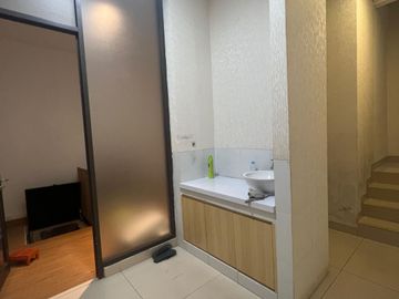 Dijual rugi ruko icon hadap jalan boulevard utama