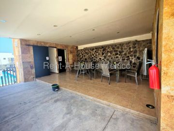 Casa en Venta en Zibata, cerca de HEB y Parque Jamadi