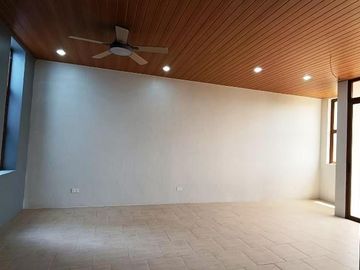 Three Storey 5 Bedrooms 2 Carport House for Sale in Paranaque Better Living 13.5M only - JB