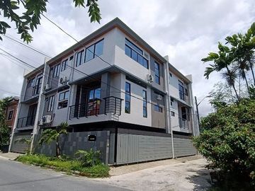 Three Storey 5 Bedrooms 2 Carport House for Sale in Paranaque Better Living 13.5M only - JB