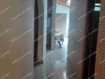 Vendo casalote o casa con aire en villa hermosa