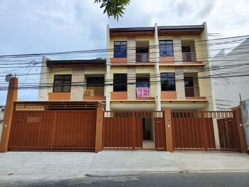 FOR SALE! 2-Storey Townhouse 17M w/ 3 Bedrooms in Culiat quezon city-AP