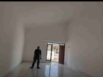 RUMAH MEGAH 180m² DI JATINEGARA INDAH-BUARAN