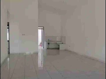 RUMAH MEGAH 180m² DI JATINEGARA INDAH-BUARAN