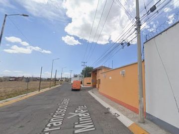 CASA EN CONDOMINIO EN VENTA EN MAGDALENA, SAN MATEO ATENCO, EDO. MEX. GD1