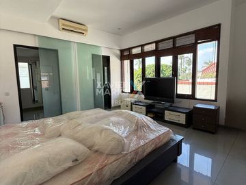 Disewakan Rumah Semi Furnish di Private Cluster Golf Araya Malang