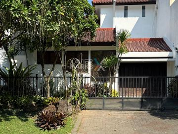 Disewakan Rumah Semi Furnish di Private Cluster Golf Araya Malang