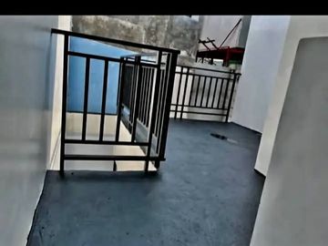 FOR SALE: Modern Brand-New End Unit Townhouse in Las Piñas City