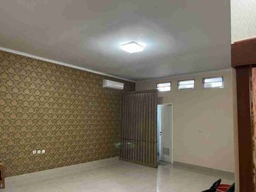 Dijual Rumah di Kembangan Luas Tanah 176 m2, Jl Rudal , Joglo - Jakarta Barat