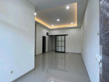 RON.A2621 RUMAH RUNGKUT MAPAN TENGAH SURABAYA KAWASAN NYAMAN SIAP HUNI