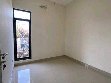 RON.A2621 RUMAH RUNGKUT MAPAN TENGAH SURABAYA KAWASAN NYAMAN SIAP HUNI