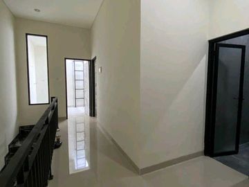 RON.A2621 RUMAH RUNGKUT MAPAN TENGAH SURABAYA KAWASAN NYAMAN SIAP HUNI