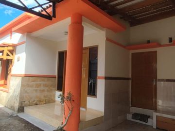 RUMAH 1 LANTAI SIAP HUNI DI JALAN KAPTEN HARYADI, NGAGLIK, SLEMAN