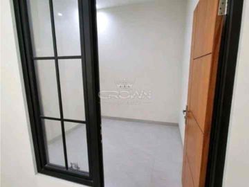Rumah di Komplek Jatinegara Indah Jakarta Timur. SHM, LT 62, 3 Kamar Tidur