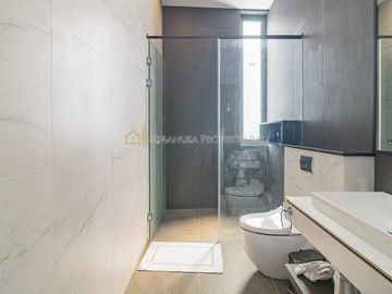 Luxury Villa In Umalas - Ocean & Rice Field View - 5Br