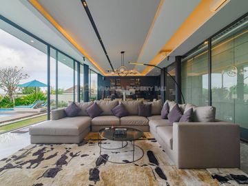 Luxury Villa In Umalas - Ocean & Rice Field View - 5Br
