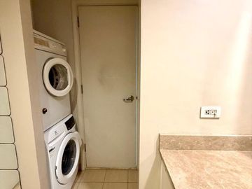 Rockwell Joya 1BR for SALE
