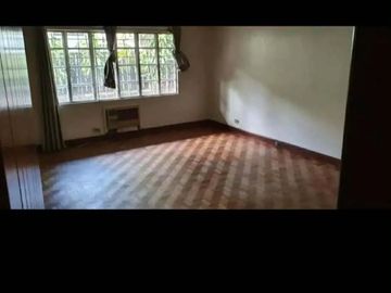 FOR SALE: Bungalow House in Ayala Alabang Village – Phase 1