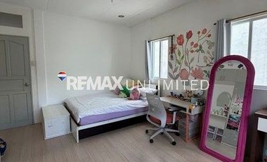 FOR SALE: Beautiful 3 BR Home in BF Sinagtala, BF Homes, Parñnaque, Php13.5M!