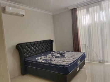Jual & Sewa Strategis Rumah La Riz Embassy, Pakuwon Indah