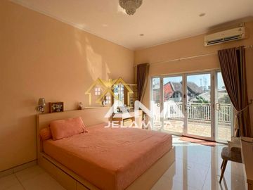 ANA RUMAH FURNISHED UK 9X20M DI KOMPLEK DUTAMAS JELAMBAR