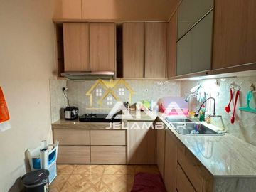 ANA RUMAH FURNISHED UK 9X20M DI KOMPLEK DUTAMAS JELAMBAR
