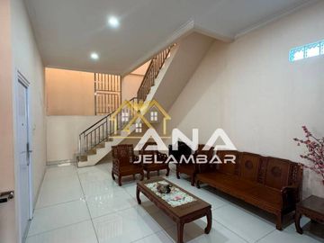 ANA RUMAH FURNISHED UK 9X20M DI KOMPLEK DUTAMAS JELAMBAR