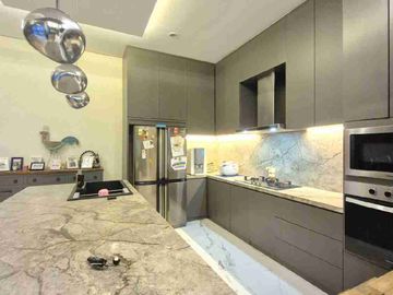 Di Jual Rumah Full Furnished Ada Swimm Pool di Bintaro Sektor 9