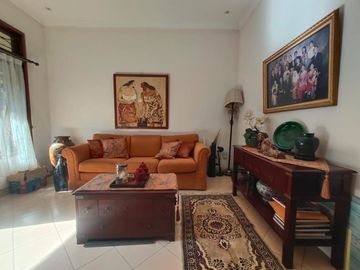 Dijual Rumah Classic Hommy di Kawasan Bintaro Jaya Tangsel GB-18594