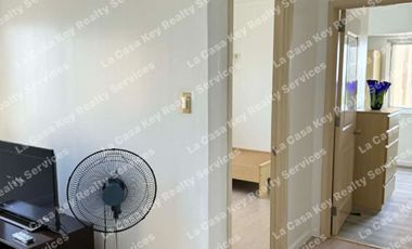 RUSH for SALE Two(2) Bedroom with Parking (PET FRIENDLY)_South of Market Residences BGC, Taguig