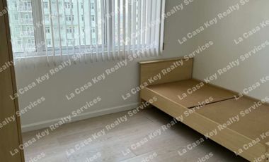 RUSH for SALE Two(2) Bedroom with Parking (PET FRIENDLY)_South of Market Residences BGC, Taguig