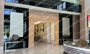 RUSH for SALE Two(2) Bedroom with Parking (PET FRIENDLY)_South of Market Residences BGC, Taguig