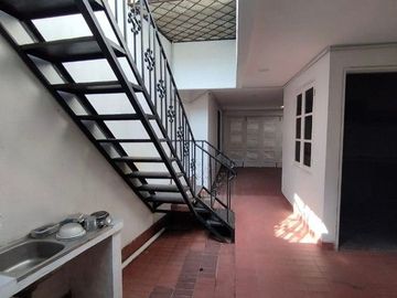 Rumah nyaman dan strategis di Komplek Beji, Depok.