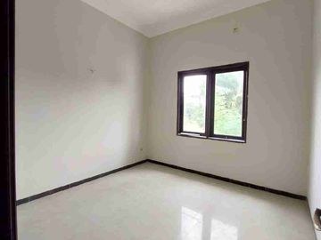 DIJUAL RUMAH BABATAN PRATAMA MEWAH CLASSIC MURAH BAGUS
