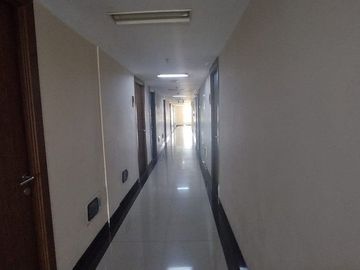 Dijual Apartemen 2 Kamar, Pool view.