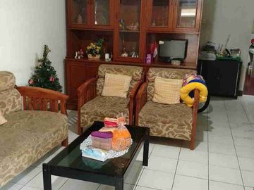Rumah Terawat Dalam Komplek Besar Di Ujungberung Indah