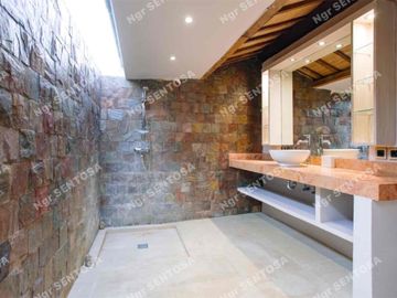 VILLA NYANYI BERABAN