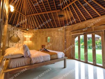 VILLA NYANYI BERABAN