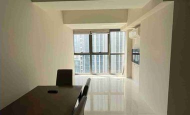 2 Bedrooms Uptown Ritz with parking slot